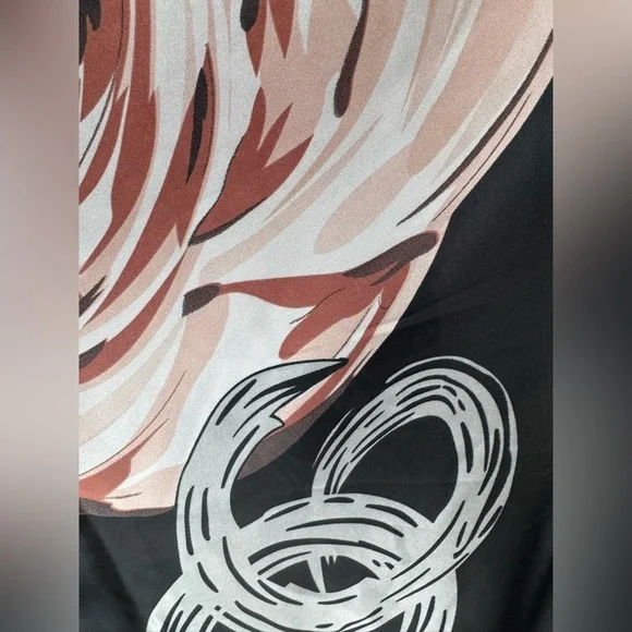 Elegant Floral Kimono Robe - Black and Cream - Picture 7 of 9